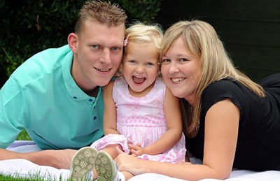 Sự hồi phục kỳ diệu của bé gái bị bổ đôi hộp sọ - 5