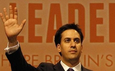 Vượt anh trai, Ed Miliband trở thành tân thủ lĩnh Công đảng Anh - 1