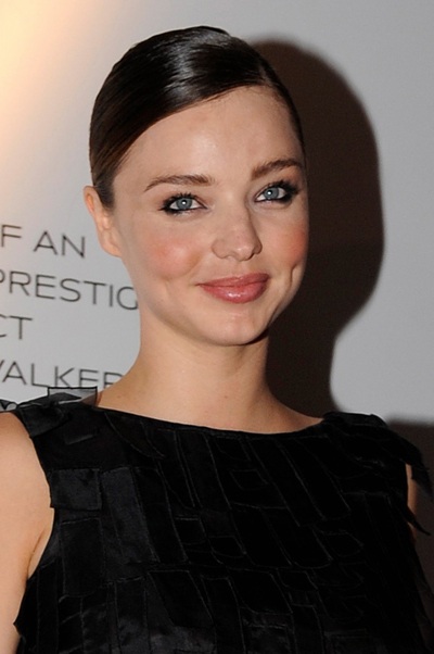 Miranda Kerr: “Bầu bí” vẫn đi giày cao gót - 2 Miranda Kerr: “Bầu bí” vẫn đi giày cao gót - 2