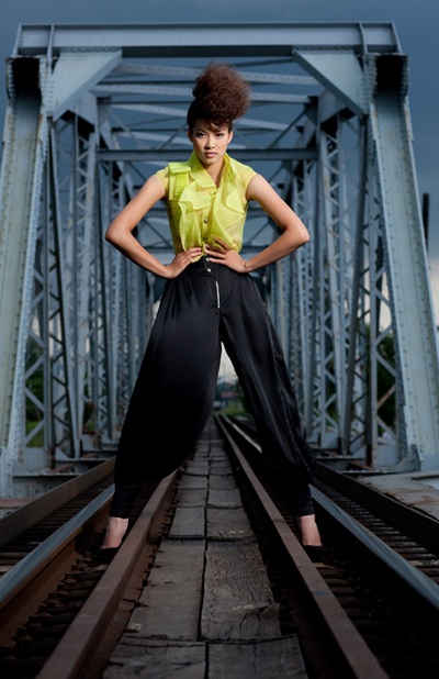 Thí sinh siêu mẫu dưới ống kính Nguyễn Long - 10 Thí sinh siêu mẫu dưới ống kính Nguyễn Long - 10