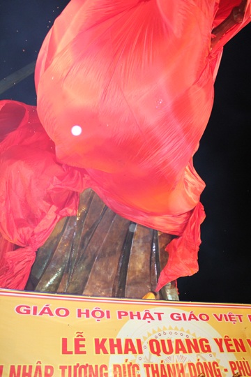 Chen chân dự lễ yểm tim, khai quang tượng Thánh Gióng - 9