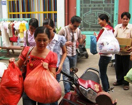 Tuần thất thứ 3: Gạt nước mắt đi…. - 3 Tuần thất thứ 3: Gạt nước mắt đi…. - 3