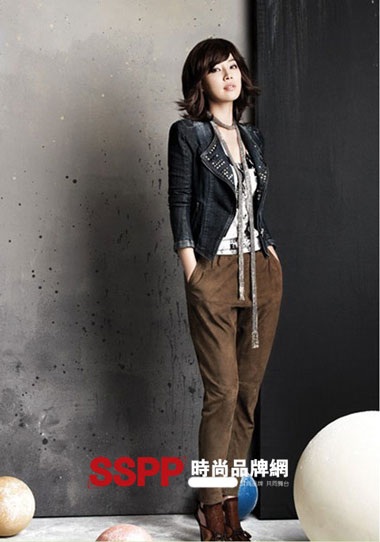 Han Ji Hye gợi cảm với BST BluPePe - 13