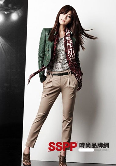 Han Ji Hye gợi cảm với BST BluPePe - 14