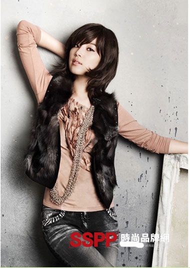 Han Ji Hye gợi cảm với BST BluPePe - 18