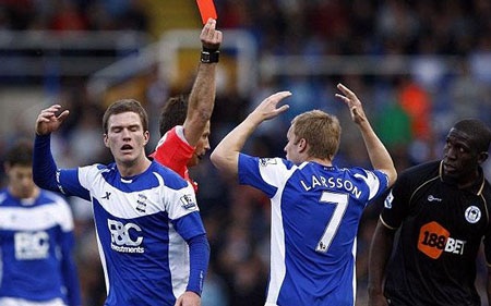 Nhìn lại vòng đấu “đen đủi” của các “đại gia” tại Premier League - 11