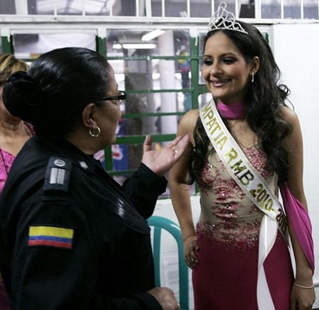 Người đẹp ngồi tù thi hoa hậu - 8 Người đẹp ngồi tù thi hoa hậu - 8