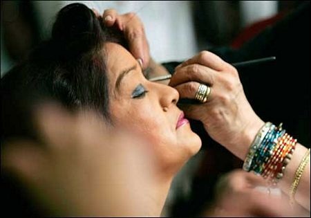 Người đẹp ngồi tù thi hoa hậu - 5 Người đẹp ngồi tù thi hoa hậu - 5