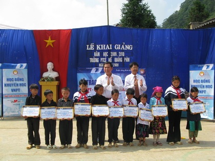 Hào hứng, tin tưởng hướng về Đại hội - 1 Hào hứng, tin tưởng hướng về Đại hội - 1