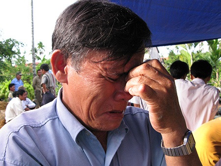 Anh hùng bật khóc - 1