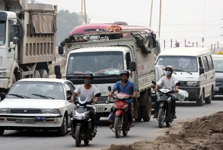 Hà Nội đổi “giờ giới nghiêm” xe tải - 1 Hà Nội đổi “giờ giới nghiêm” xe tải - 1