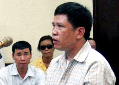 Nguyên Phó Tổng Giám đốc BIDV phủ nhận chuyện vòi tiền - 1 Nguyên Phó Tổng Giám đốc BIDV phủ nhận chuyện vòi tiền - 1