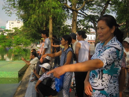 Thêm hình ảnh Cụ Rùa nổi chào mừng Đại lễ - 6