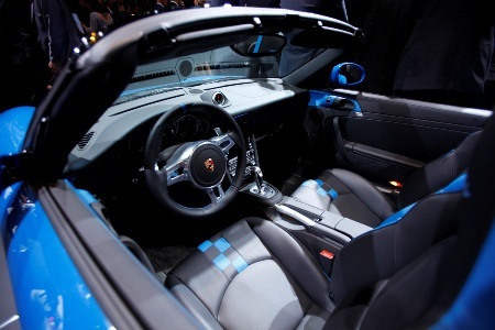 Porsche 911 Speedster toả sáng - 6 Porsche 911 Speedster toả sáng - 6