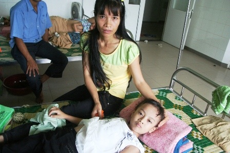 Cháu Lê Ngọc Linh đã được phẫu thuật tim thành công - 1