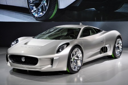 Jaguar bất ngờ tuyên bố sản xuất siêu xe C-X75 - 3 http://dantri.vcmedia.vn/Uploaded/2010/09/30/Jaguar-xc75-011010-7.jpg