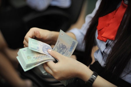 Sửa Thông tư 13 và kỳ vọng hạ lãi suất - 1