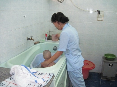 Thăm mái ấm tương lai của bé Nhân Nghĩa - 4 Thăm mái ấm tương lai của bé Nhân Nghĩa - 4