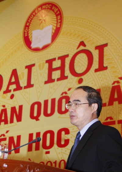Đến tháng 10, cả nước nghĩ về khuyến học - 1 Đến tháng 10, cả nước nghĩ về khuyến học - 1