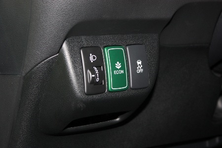 Honda Fit Hybrid mang sắc xanh đến Paris - 2 Honda Fit Hybrid mang sắc xanh đến Paris - 2