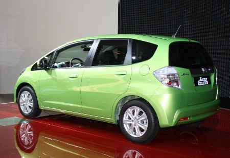 Honda Fit là xe hybrid rẻ nhất Nhật Bản - 7 Honda Fit là xe hybrid rẻ nhất Nhật Bản - 7