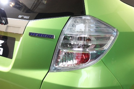 Honda Fit là xe hybrid rẻ nhất Nhật Bản - 8 Honda Fit là xe hybrid rẻ nhất Nhật Bản - 8