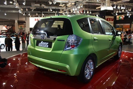 Honda Fit là xe hybrid rẻ nhất Nhật Bản - 9 Honda Fit là xe hybrid rẻ nhất Nhật Bản - 9