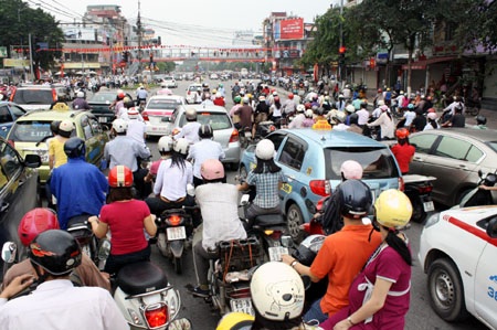 Giao thông “thở phào” ngày khai mạc Đại lễ - 4 Giao thông “thở phào” ngày khai mạc Đại lễ - 4