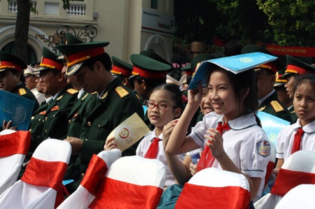 Hàng ngàn người hân hoan, náo nức mừng Đại lễ - 3 Hàng ngàn người hân hoan, náo nức mừng Đại lễ - 3