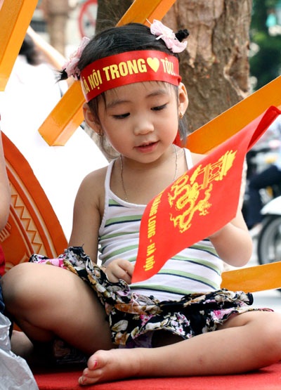 Hàng ngàn người hân hoan, náo nức mừng Đại lễ - 16 Hàng ngàn người hân hoan, náo nức mừng Đại lễ - 16