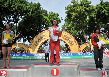 Hơn 2000 VĐV tham dự giải chạy Việt dã báo Hà Nội mới - 1 Hơn 2000 VĐV tham dự giải chạy Việt dã báo Hà Nội mới - 1