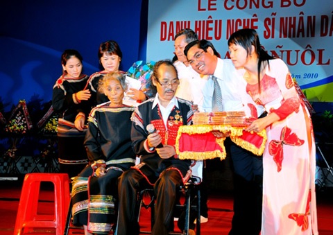 Tâm nguyện cuối cùng của “Giấc mơ cha pi” vẫn còn dang dở - 1 Tâm nguyện cuối cùng của “Giấc mơ cha pi” vẫn còn dang dở - 1