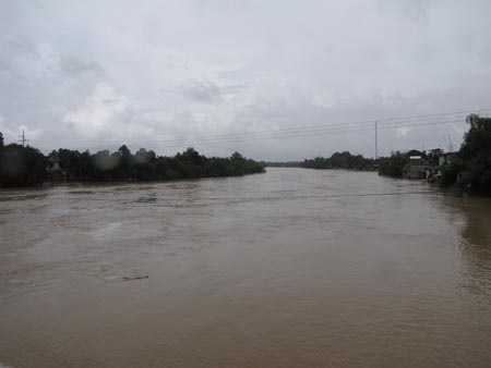 Chi viện trực thăng, xe lội nước ứng cứu Quảng Bình - 6