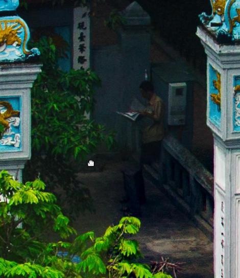 Phát hiện người sống trên nóc nhà Bưu điện Hà Nội - 4 Phát hiện người sống trên nóc nhà Bưu điện Hà Nội - 4