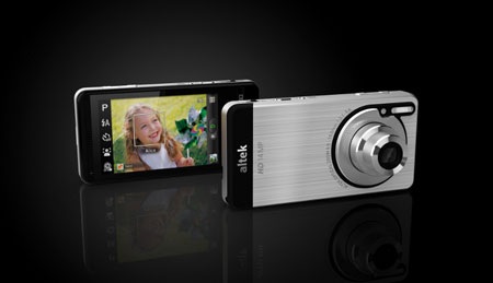 Cận cảnh smartphone Android “khủng” với camera 14 megapixel - 4 Cận cảnh smartphone Android “khủng” với camera 14 megapixel - 4