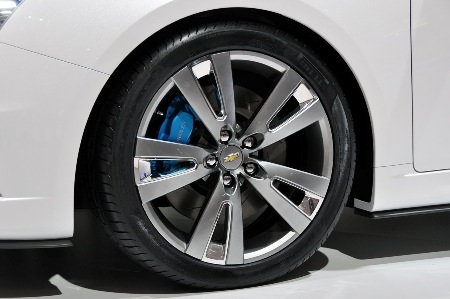 Cận cảnh Cruze phiên bản hatchback - 5 Cận cảnh Cruze phiên bản hatchback - 5