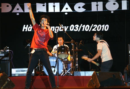 1.000 vũ công trẻ tham dự Đại nhạc hội “Sức trẻ ngàn năm” - 6 1.000 vũ công trẻ tham dự Đại nhạc hội “Sức trẻ ngàn năm” - 6