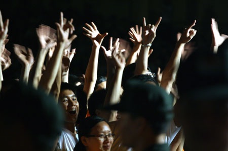 1.000 vũ công trẻ tham dự Đại nhạc hội “Sức trẻ ngàn năm” - 7 1.000 vũ công trẻ tham dự Đại nhạc hội “Sức trẻ ngàn năm” - 7