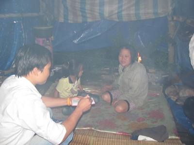 Trắng đêm canh lũ dữ (Kèm video) - 4 Trắng đêm canh lũ dữ (Kèm video) - 4