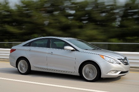 Hyundai Sonata 2.0T chuẩn bị nhập cuộc - 5 Hyundai Sonata 2.0T chuẩn bị nhập cuộc - 5
