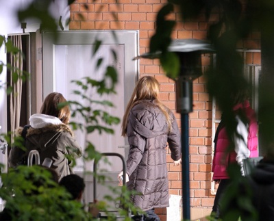 Angelina và các con làm quen cuộc sống mới tại Hungary - 3 Angelina và các con làm quen cuộc sống mới tại Hungary - 3