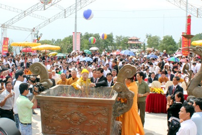 Chủ tịch nước dự lễ khánh thành tượng đài Thánh Gióng - 3