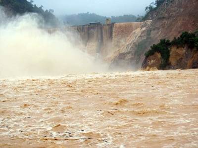 “Mực nước đập thủy điện Hố Hô đã nằm trong tầm kiểm soát” - 2