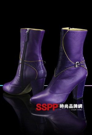Quyến rũ với BTS giày 2010 của Escada - 16 Quyến rũ với BTS giày 2010 của Escada - 16