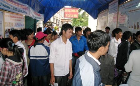 Khai trương Sàn giao dịch việc làm - 2