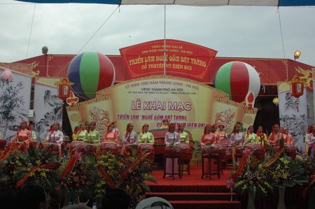 Khai mạc triển lãm “Nghề gốm Bát Tràng - Cổ truyền và Hiện đại” - 1