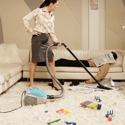 Chồng luộm thuộm, vợ lắm lời - 1