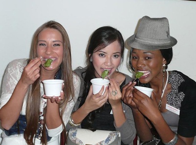 Kiều Khanh ấn tượng với hoa hậu Thụy Điển - 13 Kiều Khanh ấn tượng với hoa hậu Thụy Điển - 13