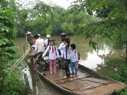 Đề xuất xây dựng đường giao thông cho “xã ốc đảo” giữa lòng Hà Nội - 1 Đề xuất xây dựng đường giao thông cho “xã ốc đảo” giữa lòng Hà Nội - 1