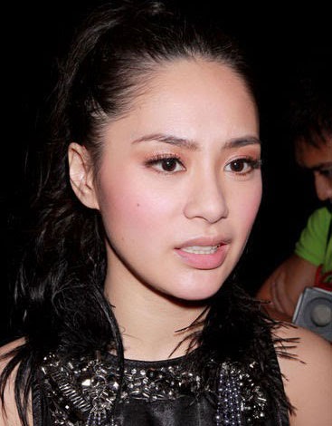 Chung Hân Đồng lạnh lùng trước sự trở lại của Trần Quán Hy - 3 Chung Hân Đồng lạnh lùng trước sự trở lại của Trần Quán Hy - 3